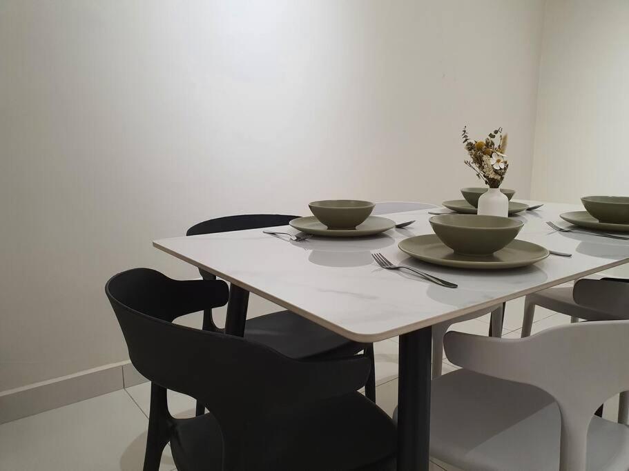 Klcc 6Pax Family Studio Wi-Fi Куала-Лумпур Экстерьер фото